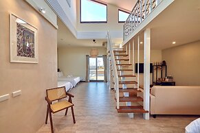 CLIFF VILLA