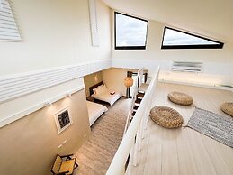 CLIFF VILLA