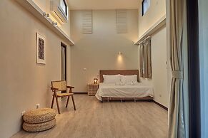 CLIFF VILLA