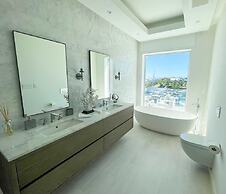 Palm Cay Marina, Resort & Spa
