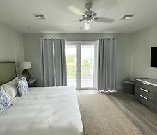 Palm Cay Marina, Resort & Spa