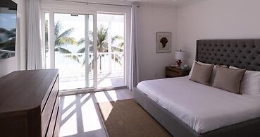 Palm Cay Marina, Resort & Spa