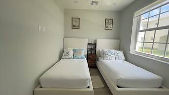 Palm Cay Marina, Resort & Spa