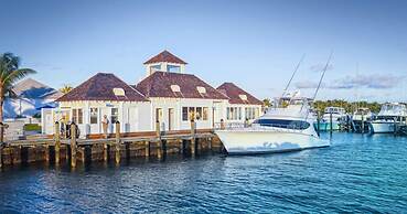 Palm Cay Marina, Resort & Spa