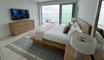 Palm Cay Marina, Resort & Spa