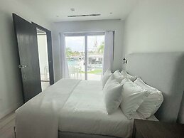 Palm Cay Marina, Resort & Spa
