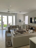 Palm Cay Marina, Resort & Spa
