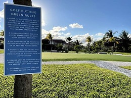 Palm Cay Marina, Resort & Spa