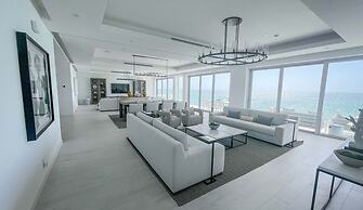 Palm Cay Marina, Resort & Spa