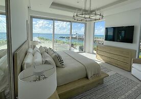 Palm Cay Marina, Resort & Spa