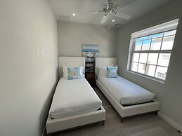 Palm Cay Marina, Resort & Spa