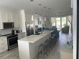 Palm Cay Marina, Resort & Spa