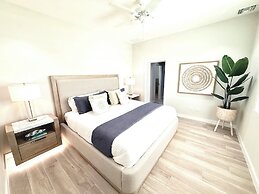 Palm Cay Marina, Resort & Spa