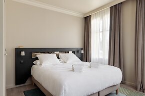 Frenchdoor Tours Corneille