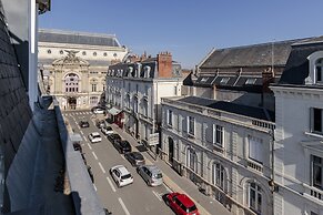 Frenchdoor Tours Corneille