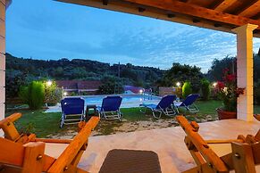 Green Family Villa in Agios Ioannis