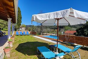 Green Family Villa in Agios Ioannis