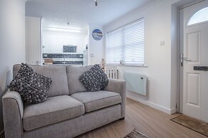 Castle Cove - 1 Bedroom Apartment - Tenby