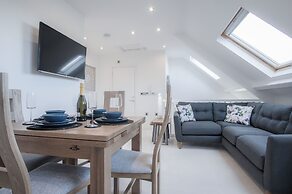 Skylark - 2 Bedroom Apartment - Tenby