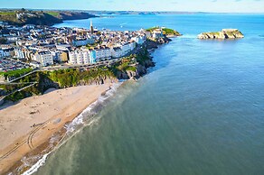 Skylark - 2 Bedroom Apartment - Tenby