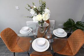 Champagne House - 3 Bedroom Townhouse