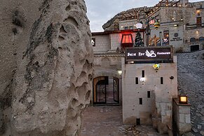 Bala Cave House