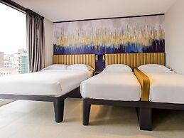 Ibis Budget Singapore Gold