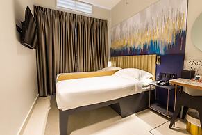 Ibis Budget Singapore Gold