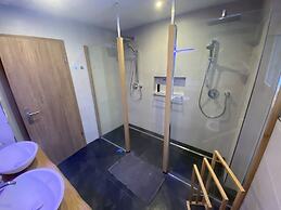 Spring Inn Apartments