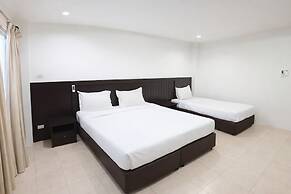 Hill Side Hotel