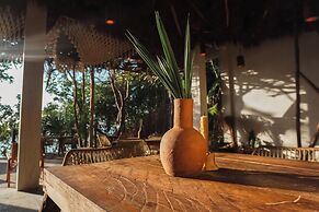 Naya Bacalar Hotel - Adults Only
