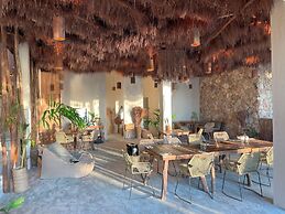 Naya Bacalar Hotel - Adults Only