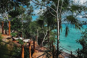 Naya Bacalar Hotel - Adults Only