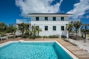 See Sea 2 Bedroom Home