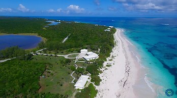Plage Rose Estate 4 Bedroom Home