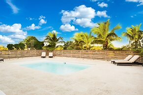 Bahama Mama 5 Bedroom Home