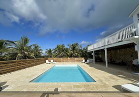 Bahama Mama 5 Bedroom Home