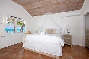 Cocodimama Resort 14 Bedroom Hotel Room