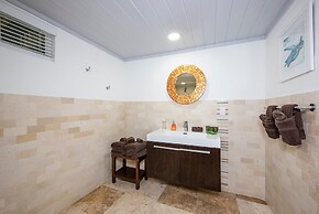 Windchat 5 Bedroom Estate