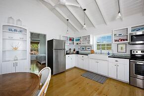 Palm Bluff 2 Bedroom Cottage