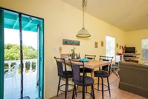 Key Lime Cottage 2 Bedroom Home