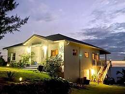 Blue Love Point 3br 3 Bedroom Home
