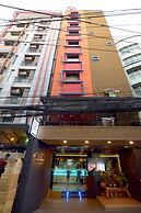 De Lux Bangkok Hotel