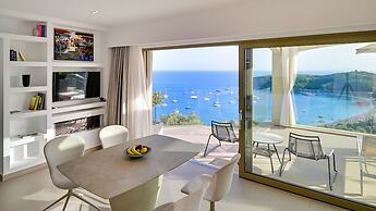 LIVINGHOME SUITES