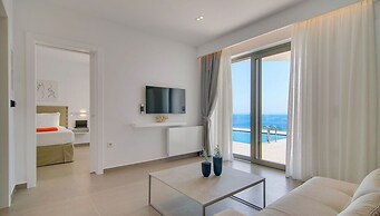 LIVINGHOME SUITES
