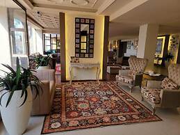 Shelton Suites Bhurban