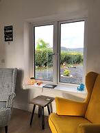 B&B and Self Catering Mon Petit Cottage