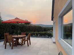 B&B and Self Catering Mon Petit Cottage