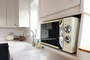 B&B and Self Catering Mon Petit Cottage