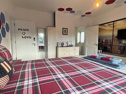 B&B and Self Catering Mon Petit Cottage